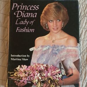 Princess Diana Lady Of Fashion Princess Wales Hardcover Color Coffee Table Book
